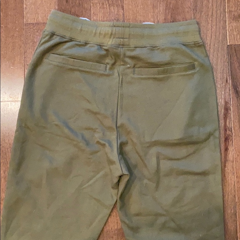 Never Worn Feature Brand Drawstring Sweatpants - image 5